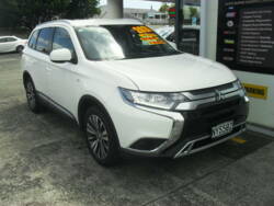 2021 Mitsubishi Outlander Ls 7 SEATER